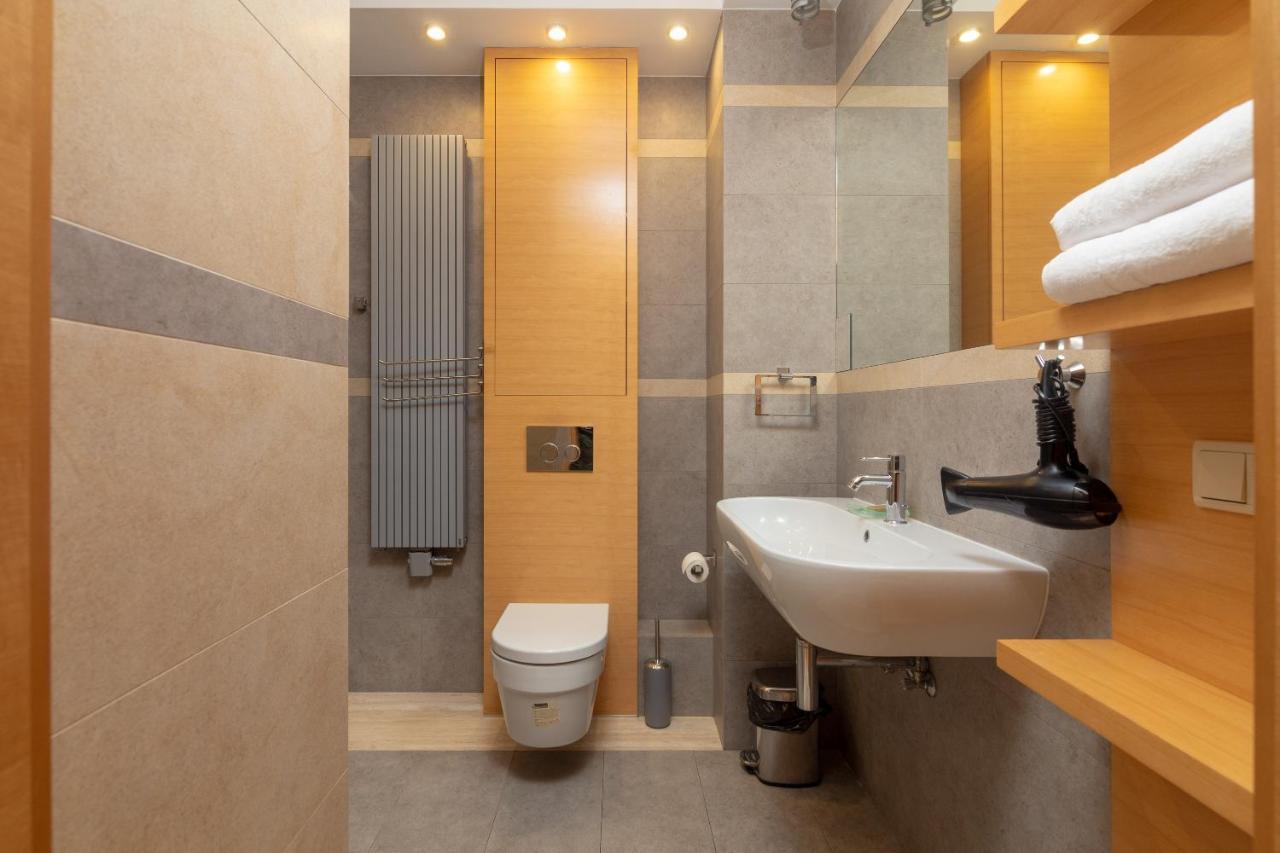 Metro Pole Mokotowskie Cosy Apartment Варшава Екстериор снимка